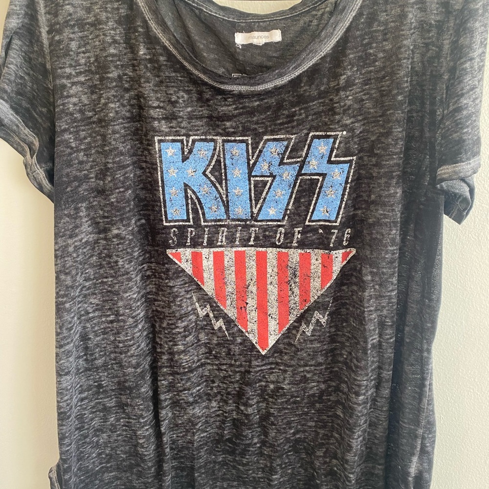 Kiss band tee , light weight , sheer , XL